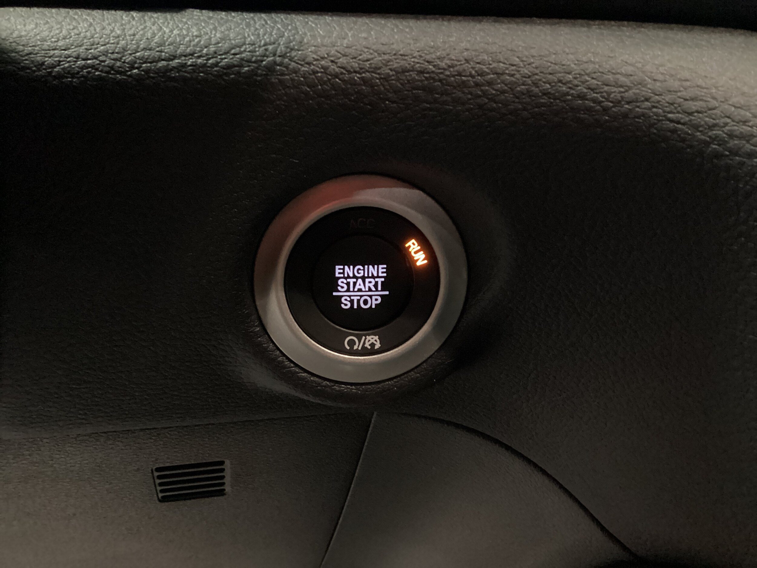 New 2027 Chrysler Pacifica Limited AWD/4WD image 26