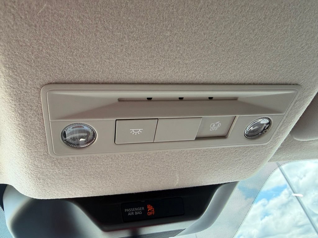New 2026 Nissan Kicks SV w/ Cold Weather Package FWD image 27