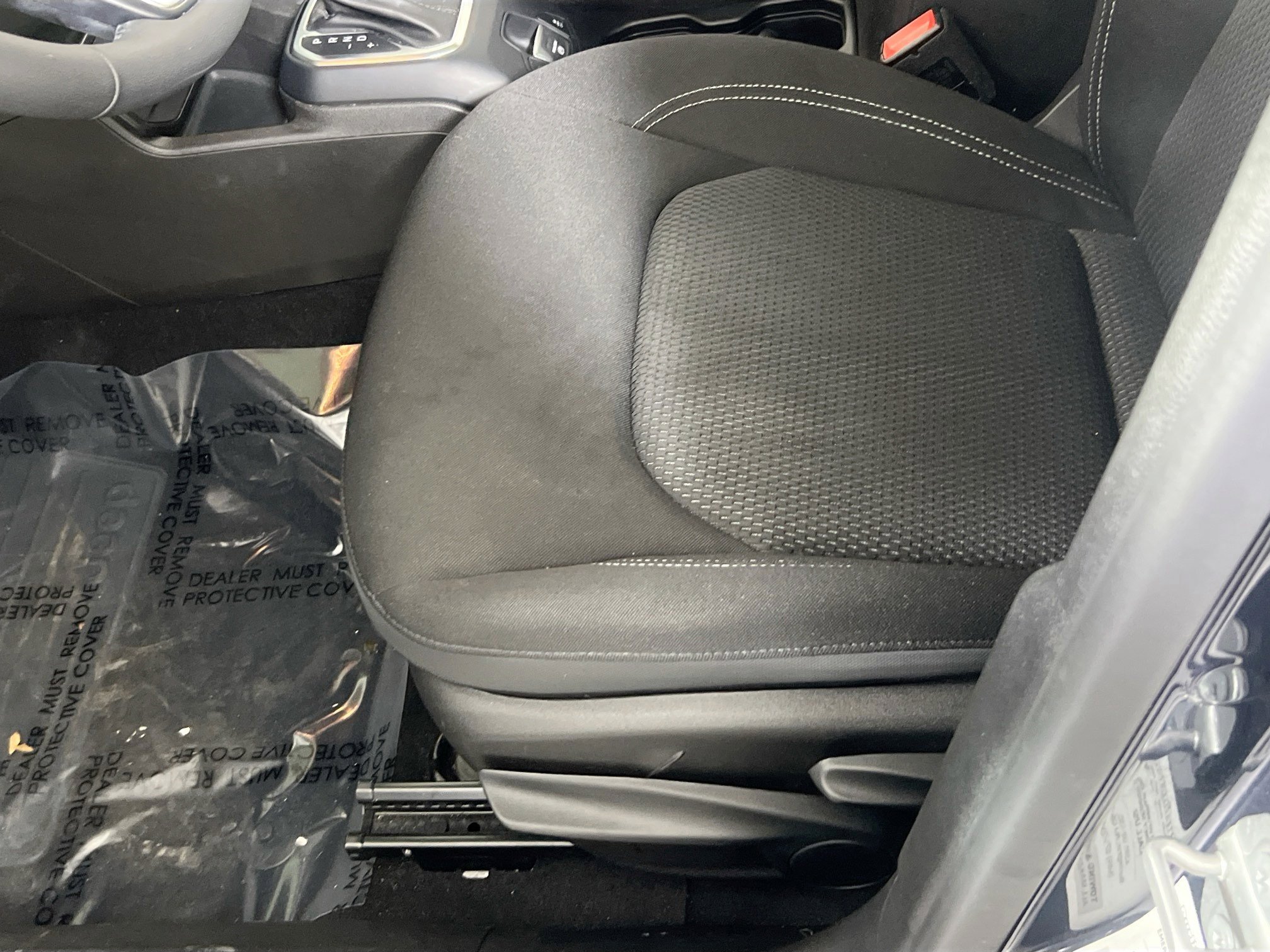 Used 2023 Jeep Renegade Altitude w/ Sun/Sound Group AWD/4WD image 19
