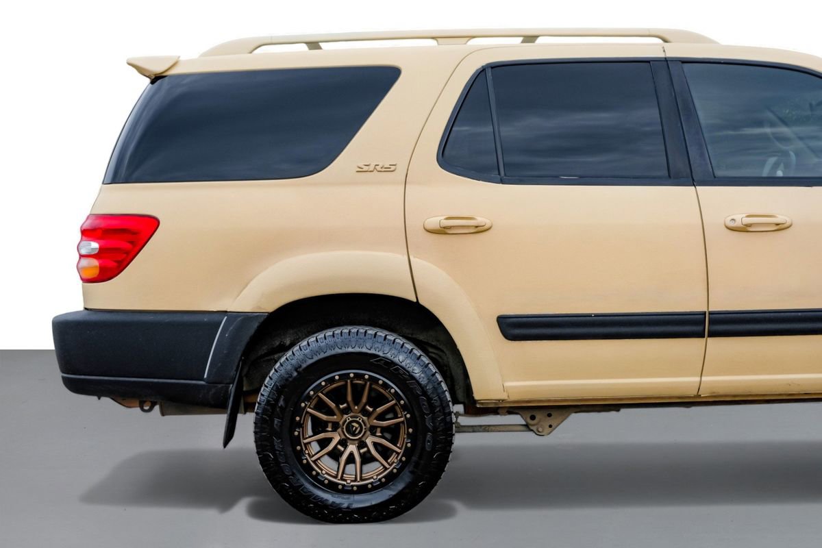 Used 2004 Toyota Sequoia SR5 image 6