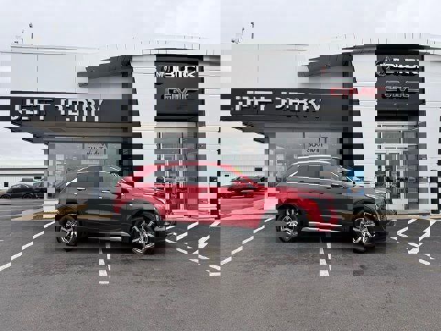 Used 2022 Cadillac XT4 Premium Luxury w/ Enhanced Visibility Package image 1