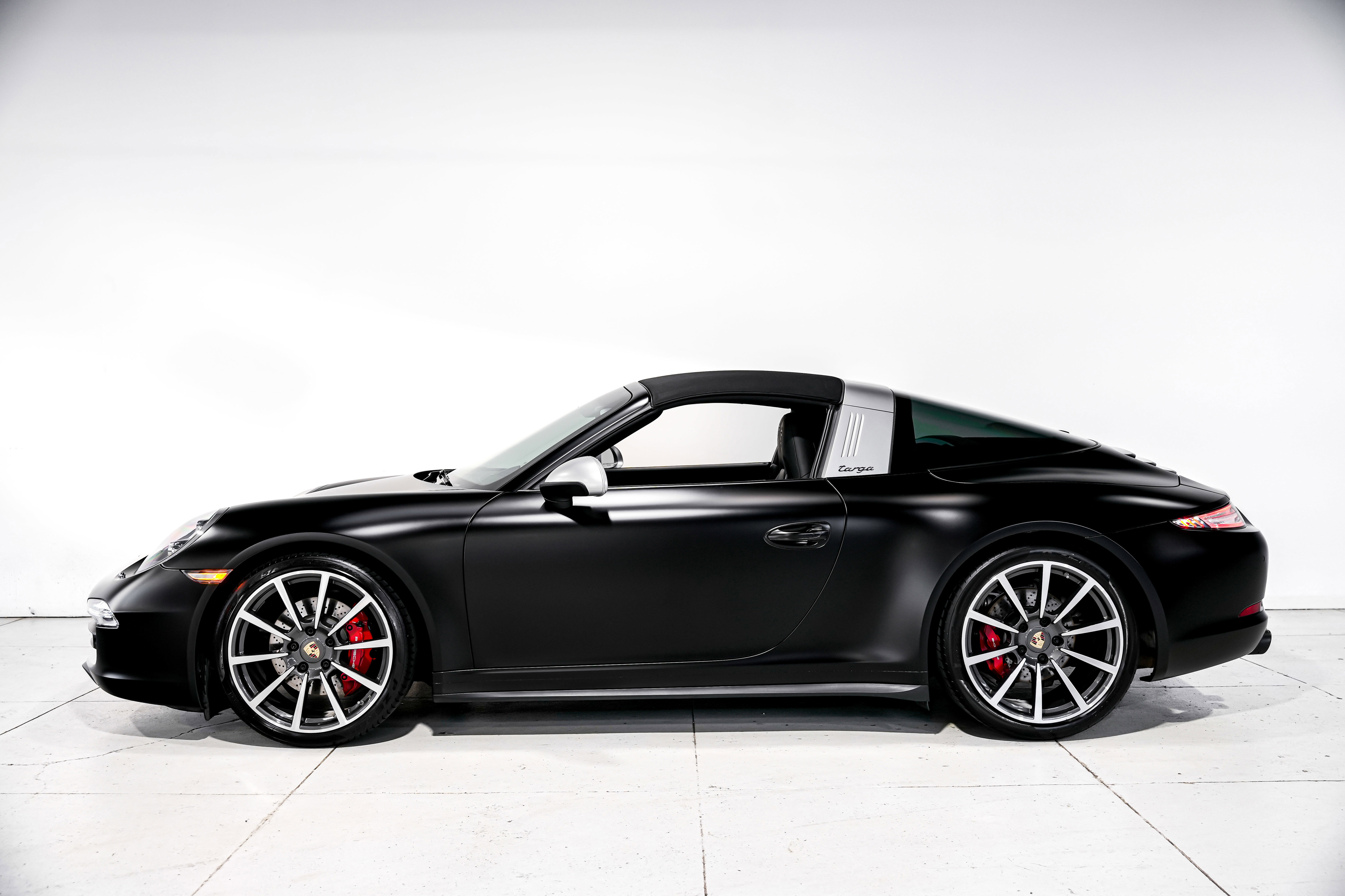 Used 2014 Porsche 911 Targa 4S image 7