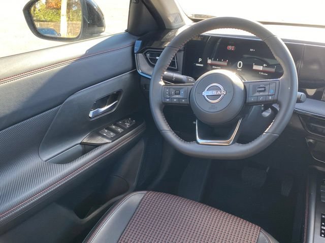 New 2026 Nissan Kicks SR AWD/4WD image 30