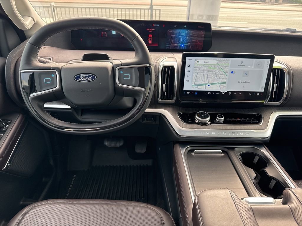 Used 2025 Ford Expedition Max Platinum w/ Platinum Ultimate Package image 21