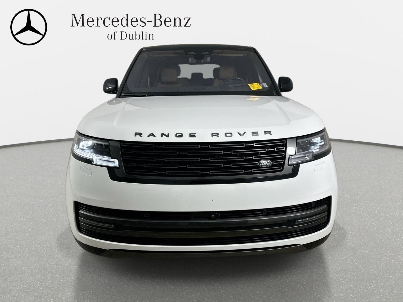 Used 2023 Land Rover Range Rover Long Wheelbase SE AWD/4WD image 2