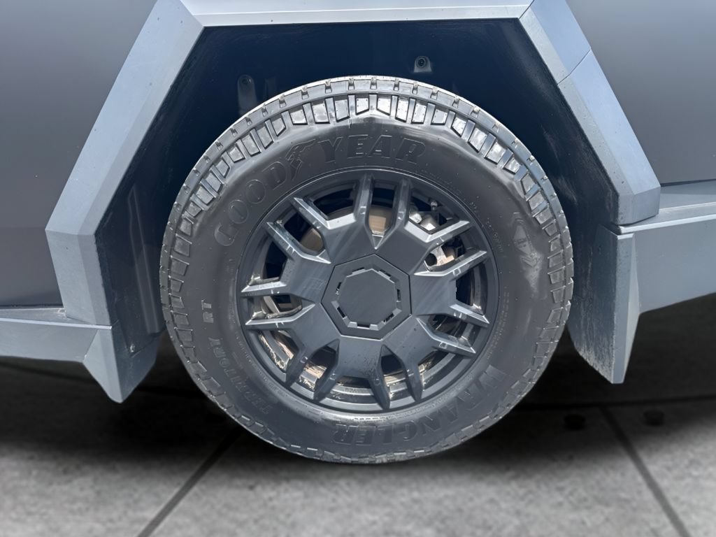 Used 2024 Tesla Cybertruck Cyberbeast AWD/4WD image 26