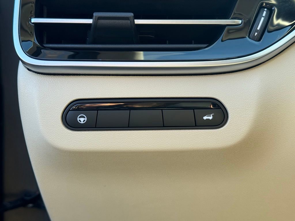 Used 2024 INFINITI QX60 Luxe image 17