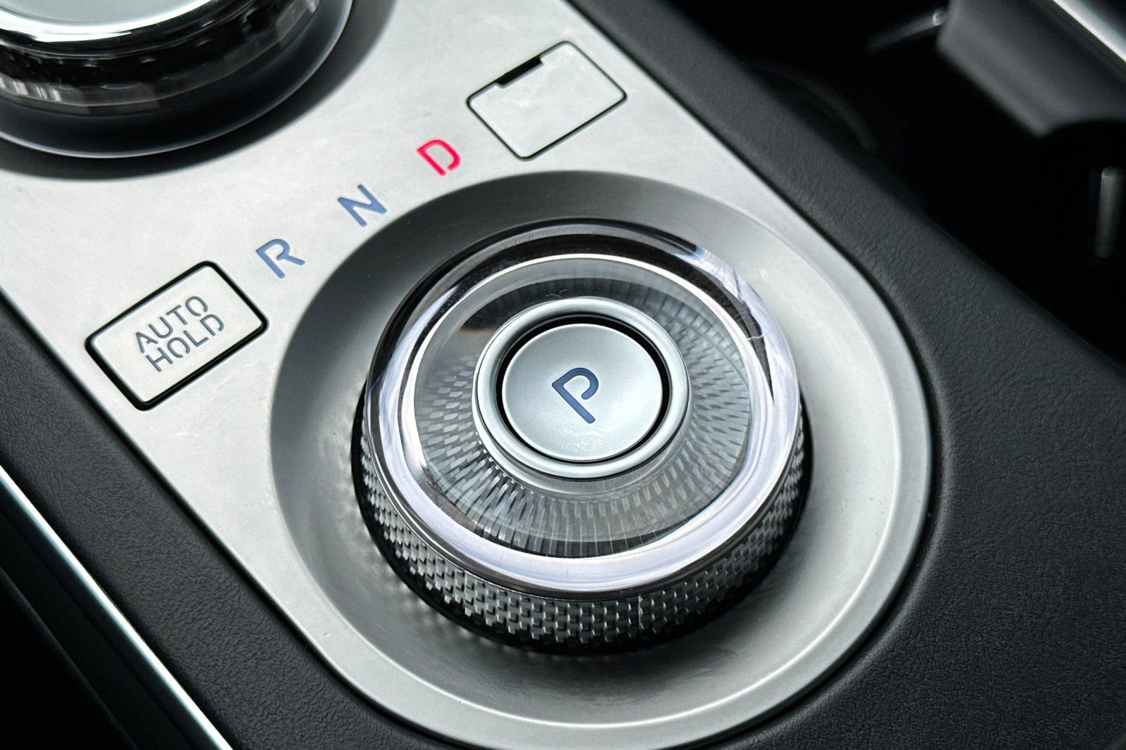 Used 2025 Genesis Electrified GV70 Advanced image 27