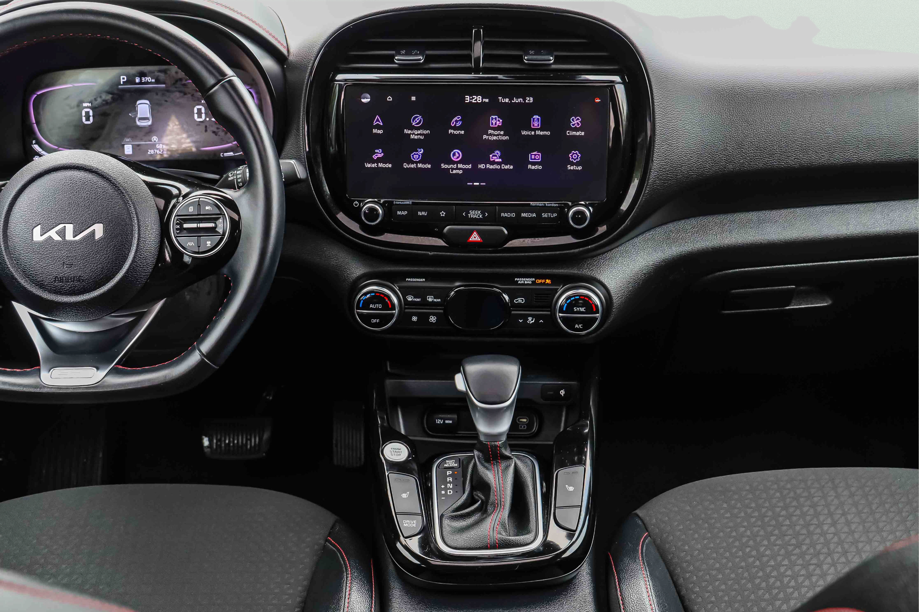 Certified 2024 Kia Soul GT-Line w/ Option Group 020 FWD image 10