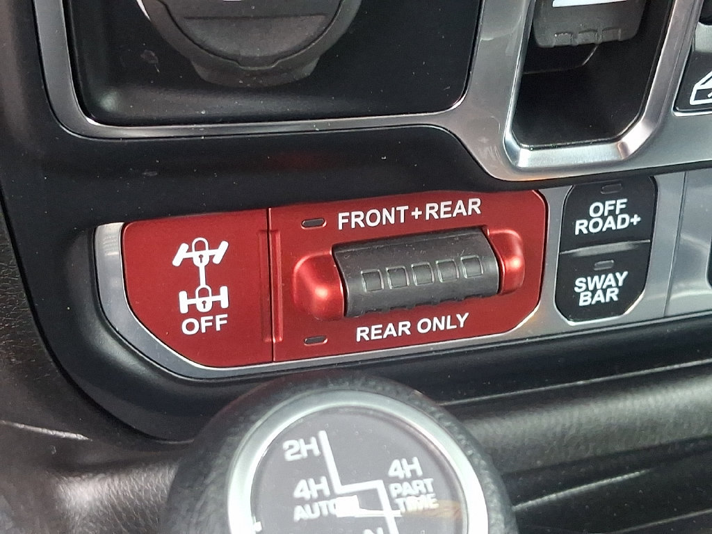 Used 2024 Jeep Wrangler Unlimited Rubicon 4xe AWD/4WD image 25