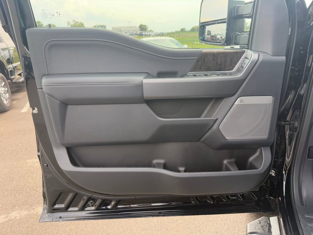 New 2026 Ford F250 Lariat image 9