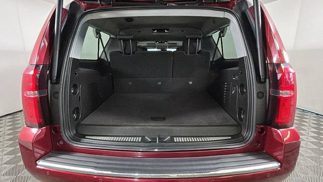 Used 2017 Chevrolet Suburban Premier AWD/4WD image 28