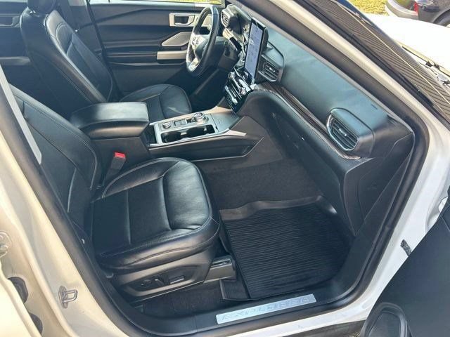 Used 2023 Ford Explorer Limited w/ Limited Technology Package AWD/4WD image 54