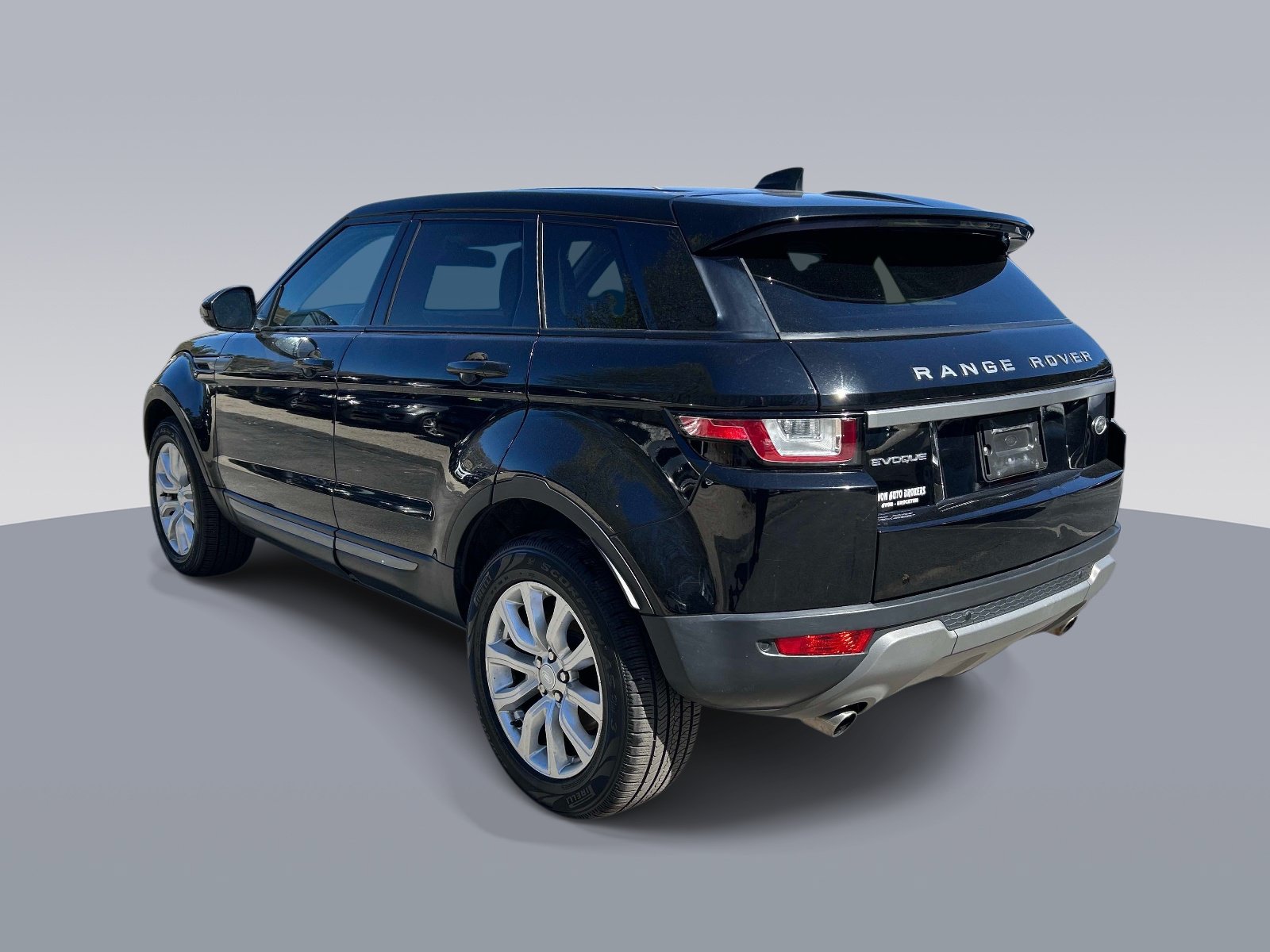 Used 2018 Land Rover Range Rover Evoque SE AWD/4WD image 5
