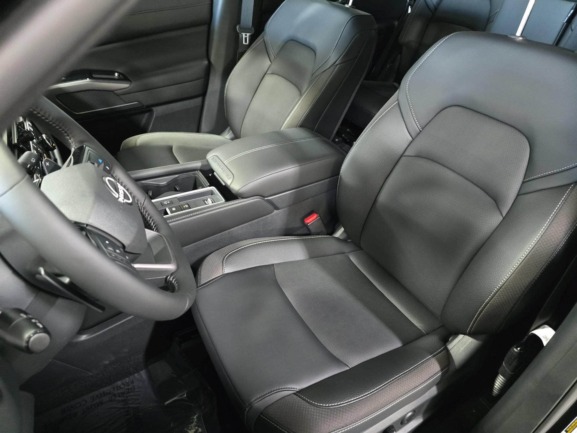 New 2026 Nissan Pathfinder SL FWD image 15
