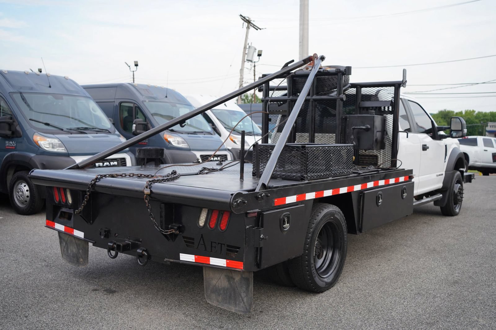 Used 2017 Ford F550 4x4 SuperCab Super Duty image 5