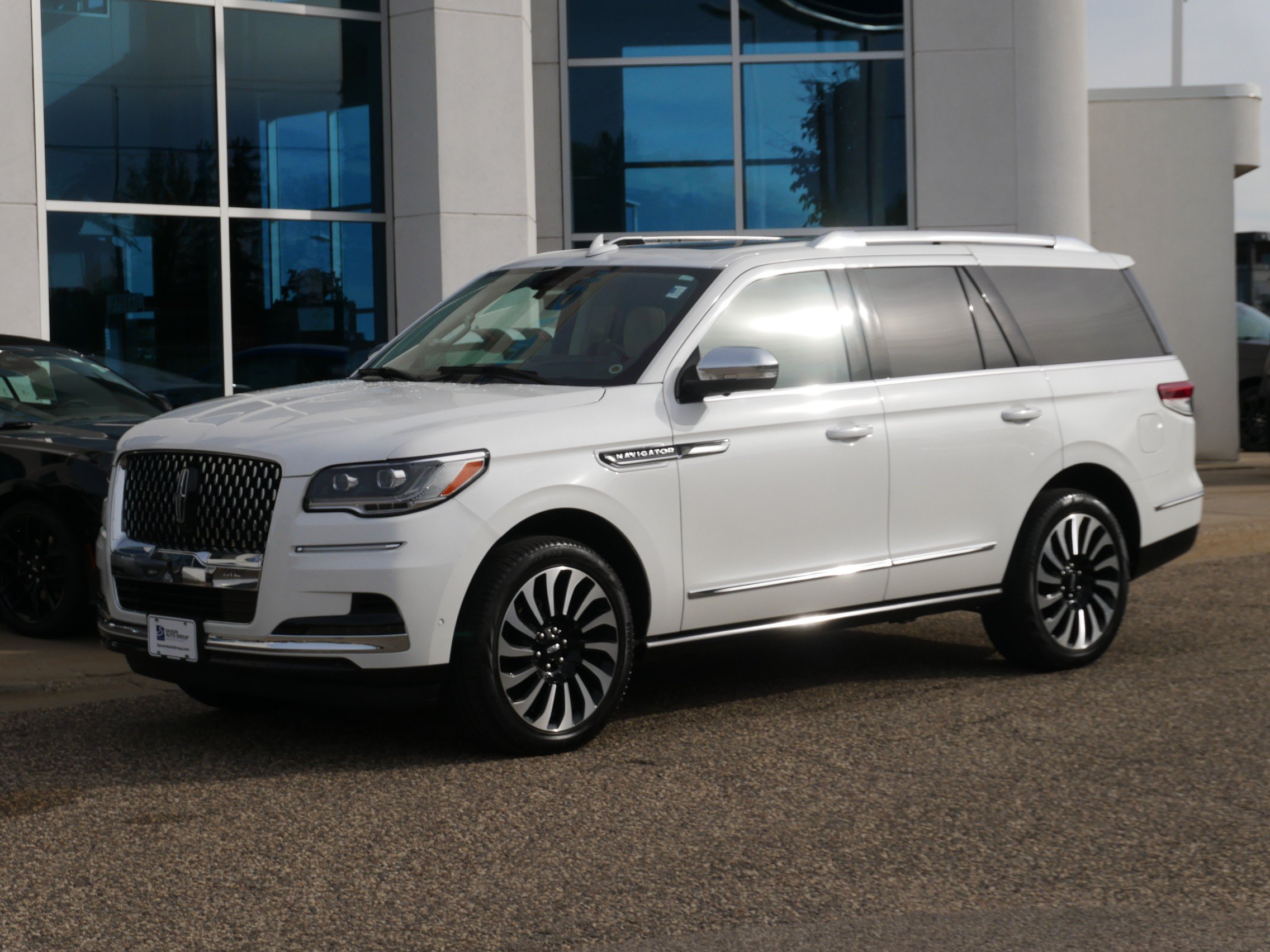 Used 2024 Lincoln Navigator Black Label AWD/4WD image 25