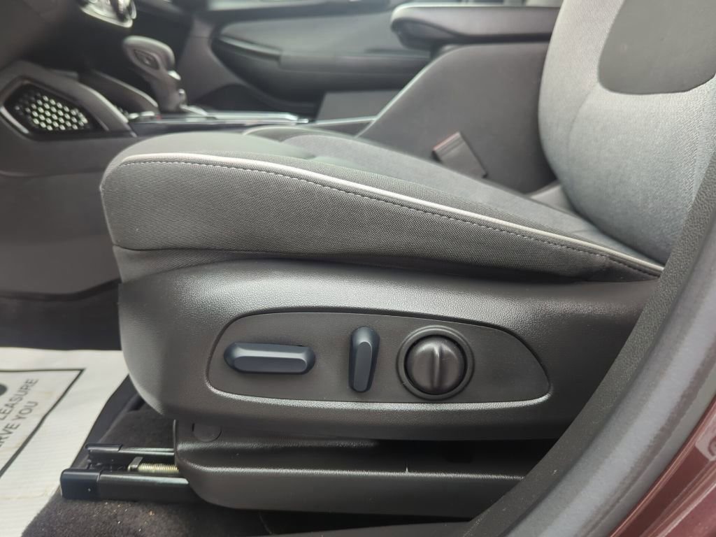 Certified 2023 Chevrolet TrailBlazer LT w/ Convenience Package image 19