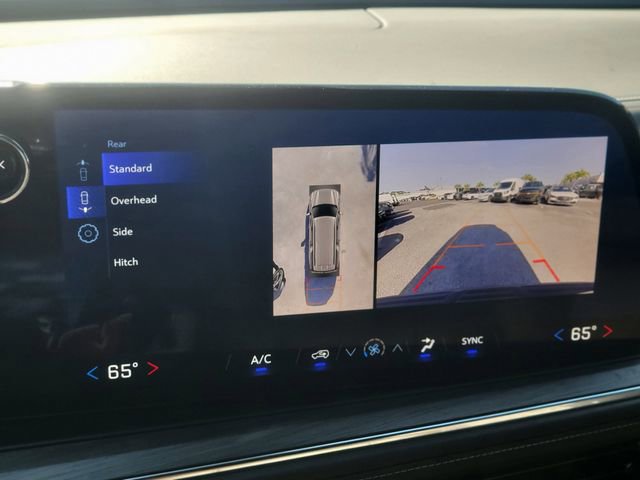 Used 2025 Chevrolet Suburban LS image 27