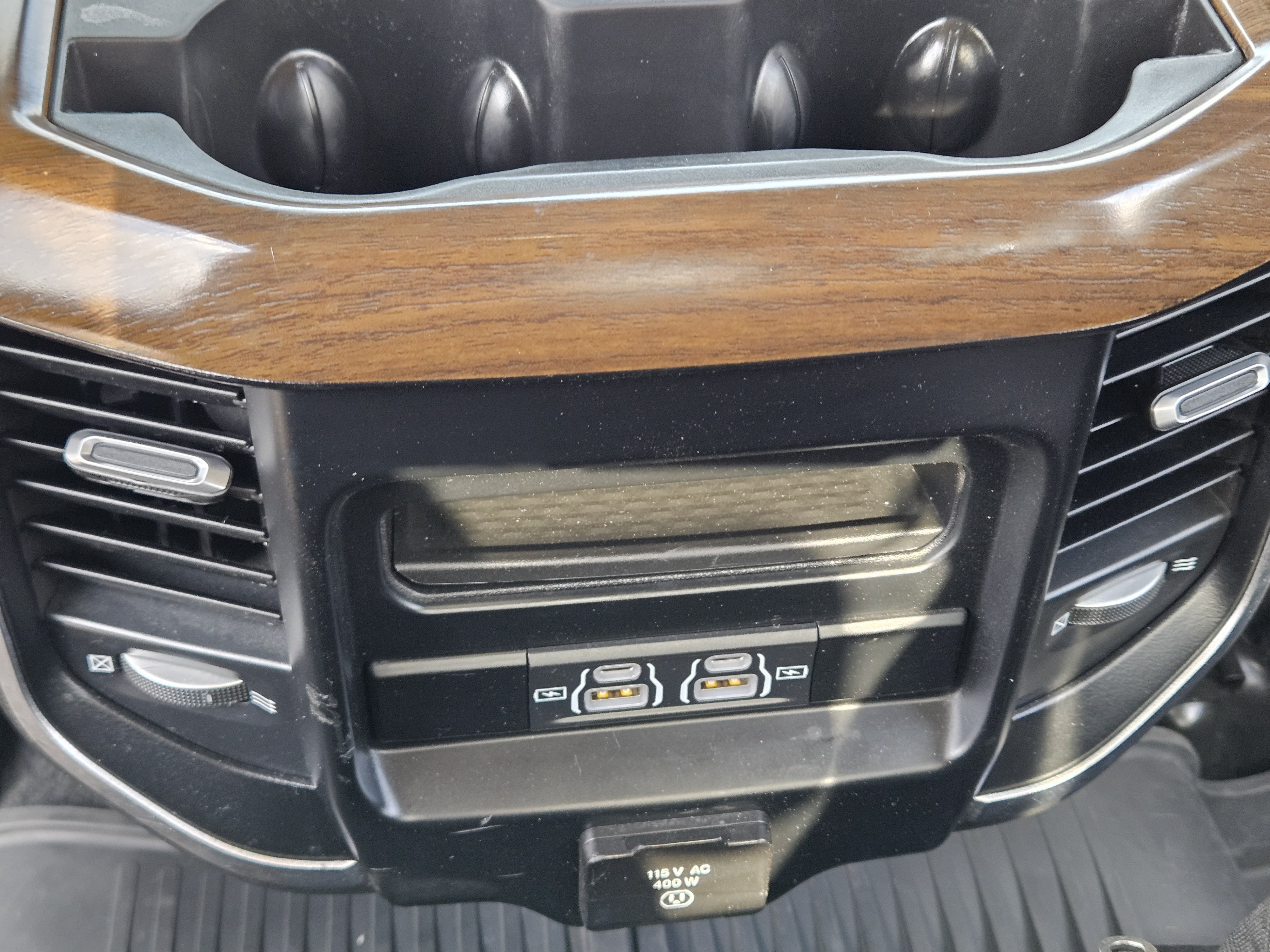 Used 2023 RAM 2500 Laramie AWD/4WD image 31