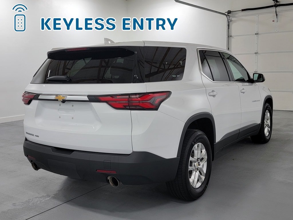 Used 2022 Chevrolet Traverse LS w/ LPO, Cargo Package AWD/4WD image 8
