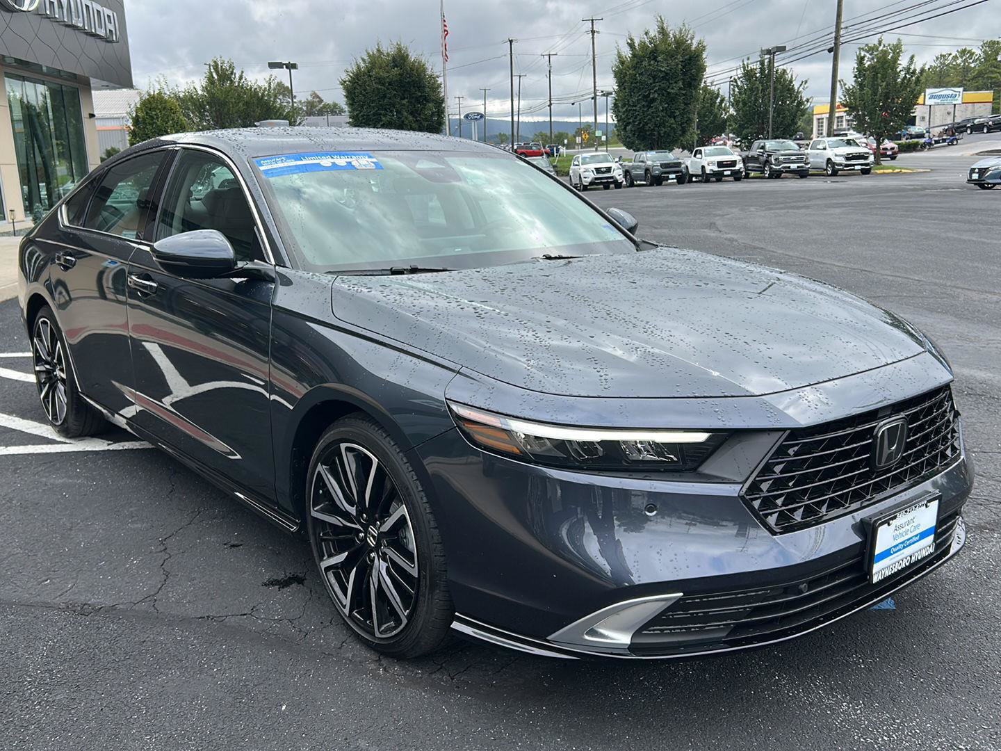 Used 2023 Honda Accord Touring image 10