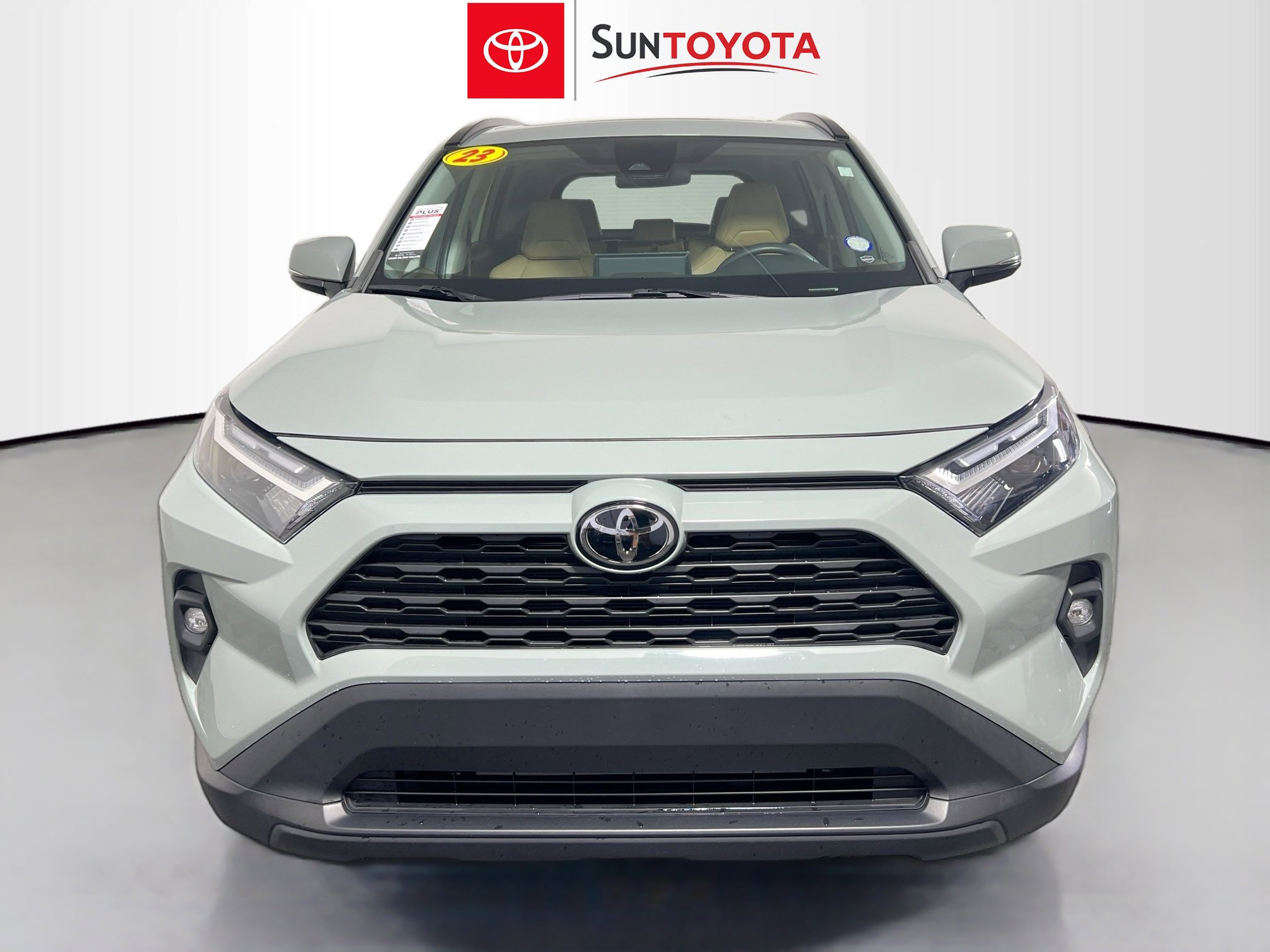Used 2023 Toyota RAV4 XLE Premium image 10