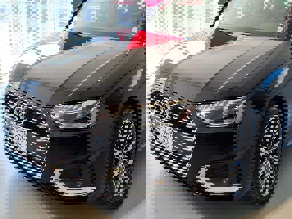 Used 2023 Audi A4 2.0T Premium w/ Convenience Package image 7