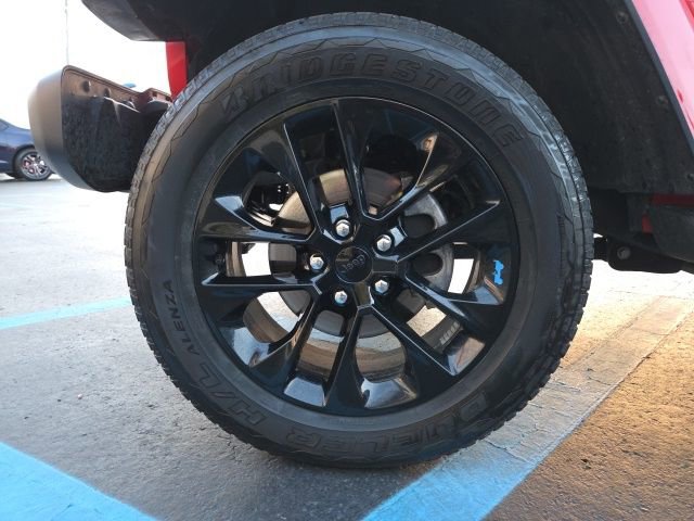 Used 2023 Jeep Wrangler Unlimited Sahara w/ Cold Weather Group image 26