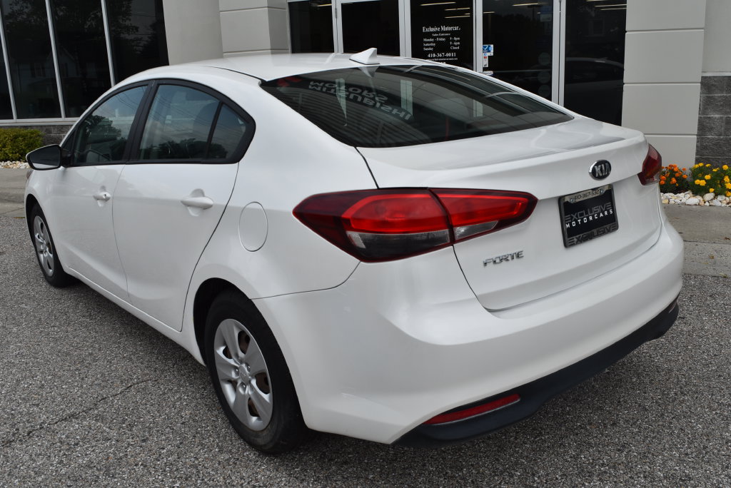 Used 2018 Kia Forte LX w/ LX Popular Package FWD image 5