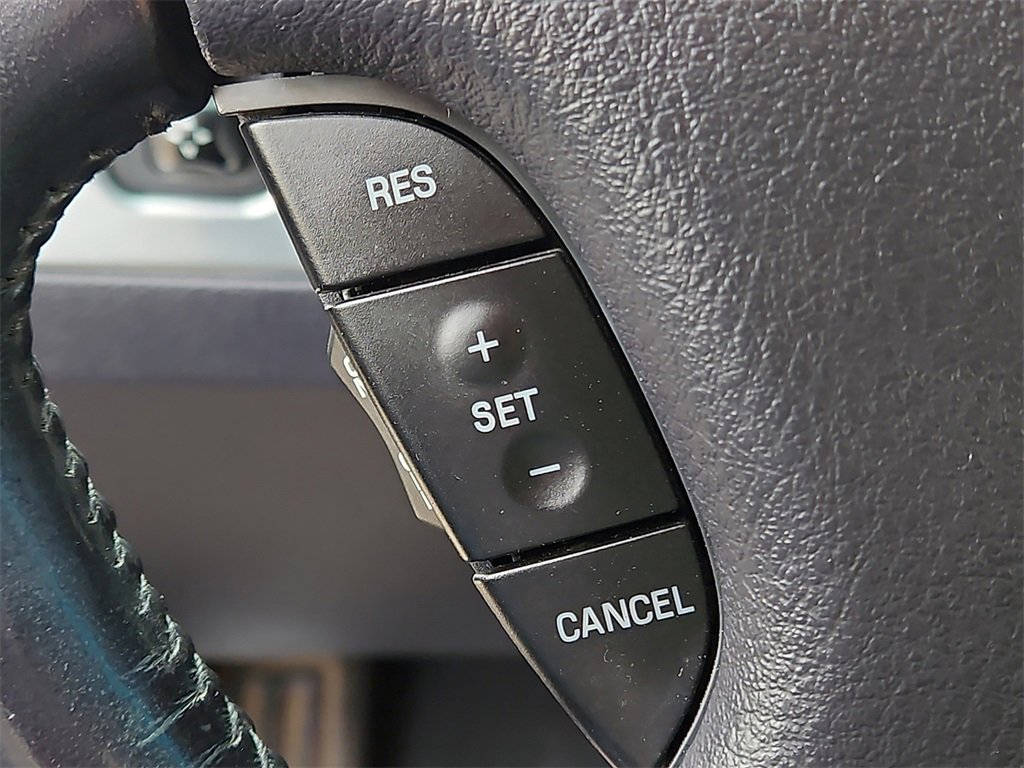 Used 2003 Ford Thunderbird Base image 24