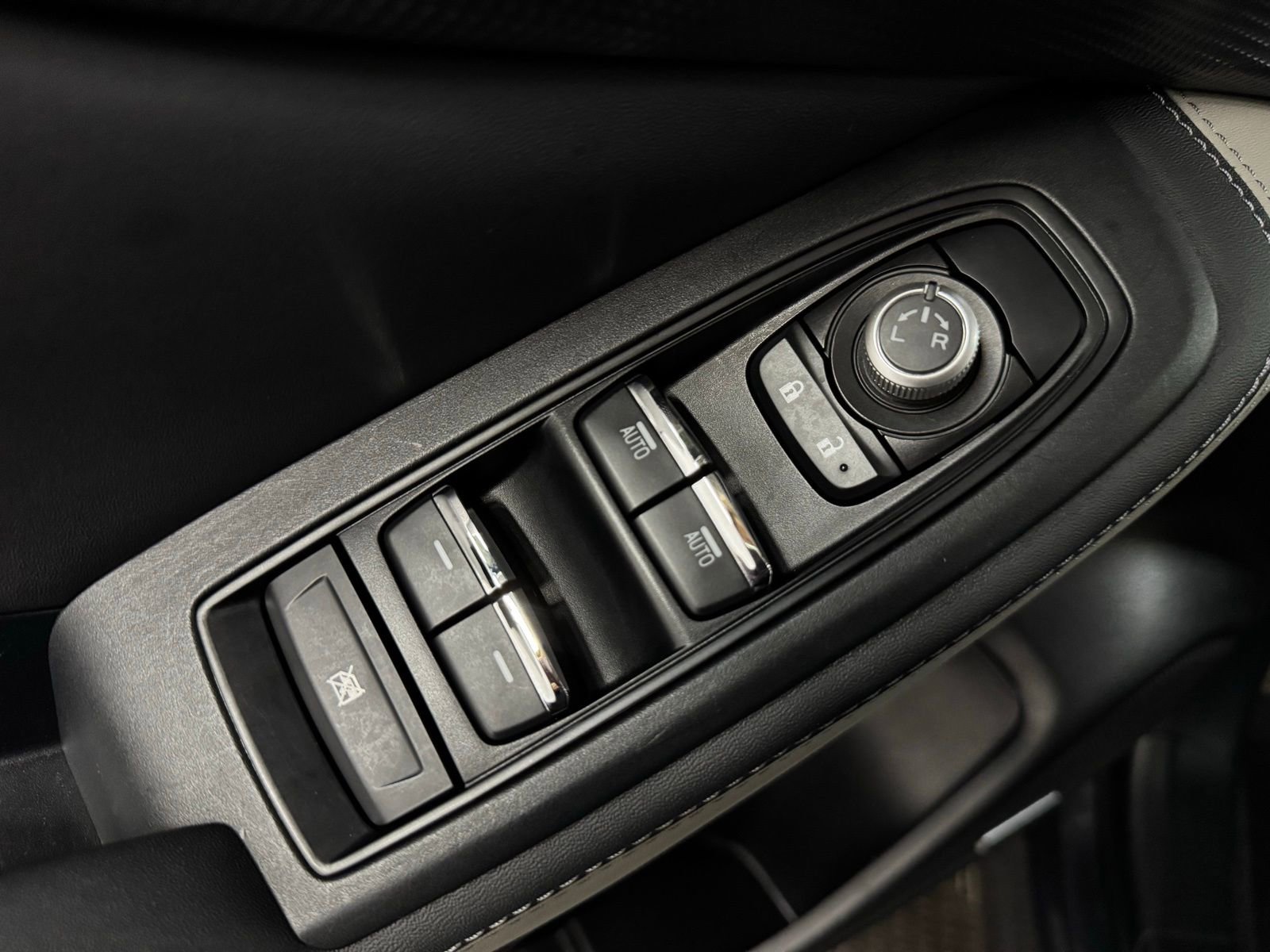 Used 2024 Subaru Forester Limited w/ POP Package 3 image 24