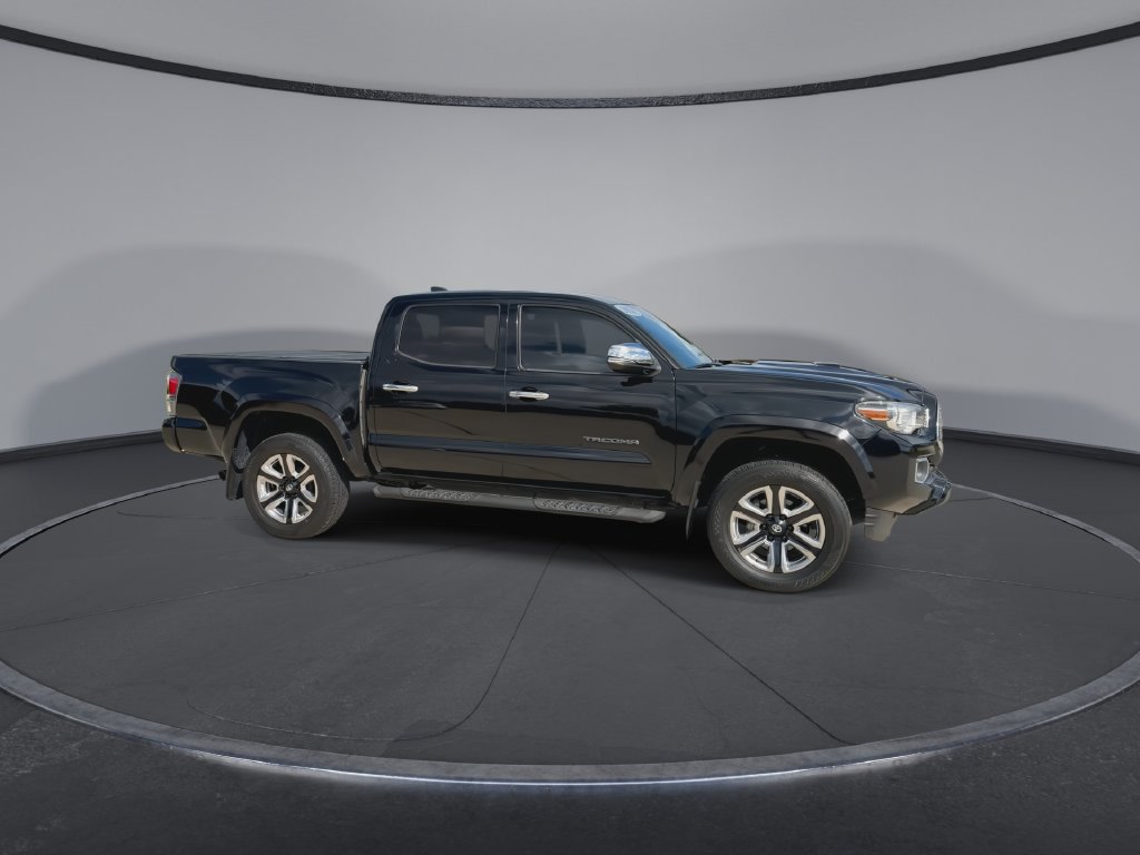 Used 2021 Toyota Tacoma TRD Sport w/ Technology Package RWD image 2