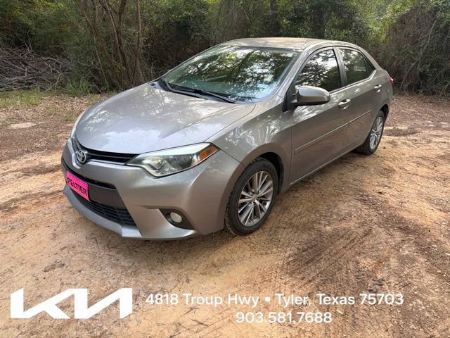 Used 2015 Toyota Corolla LE FWD image 3