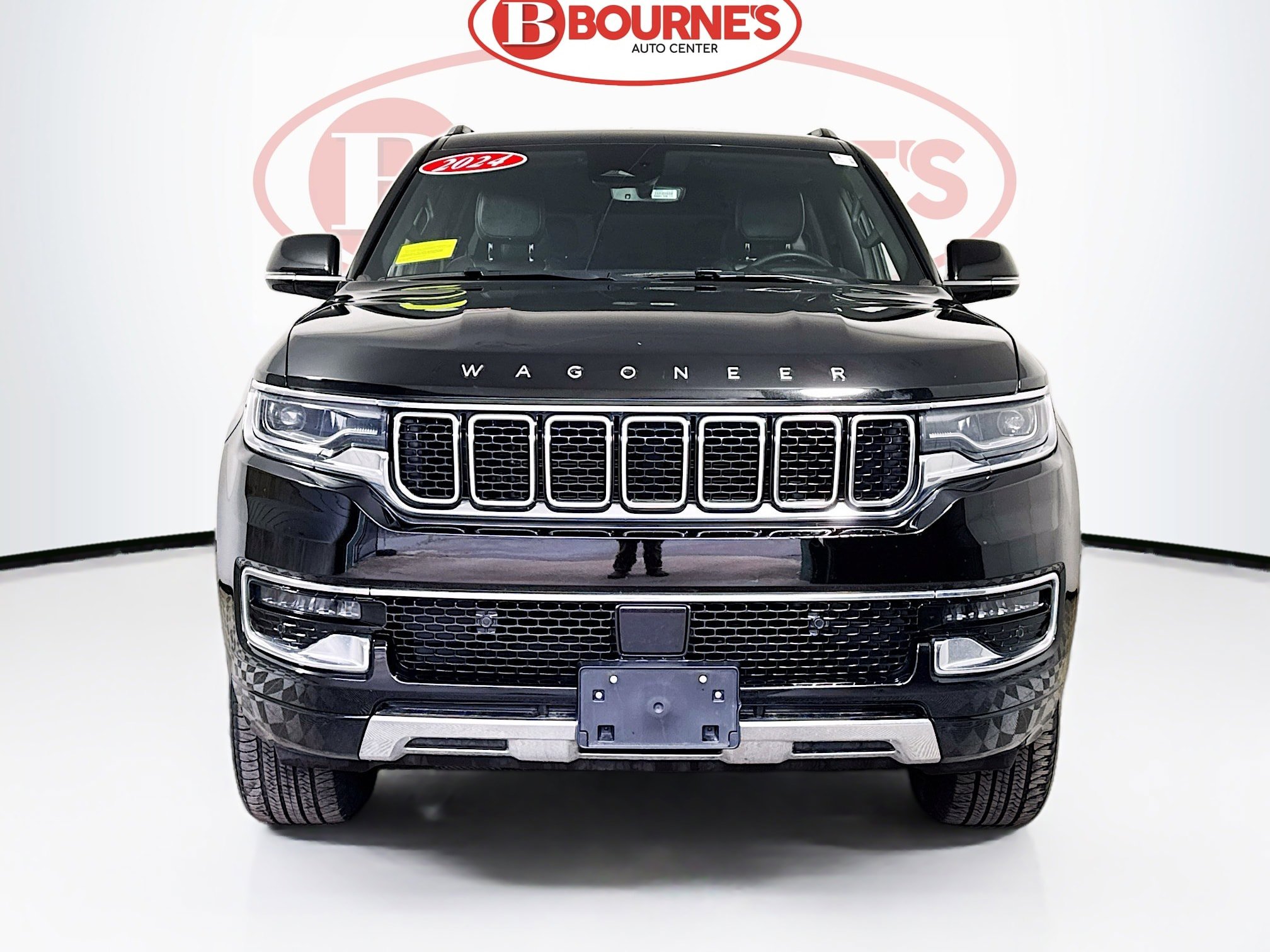 Used 2024 Jeep Wagoneer Series III AWD/4WD image 6