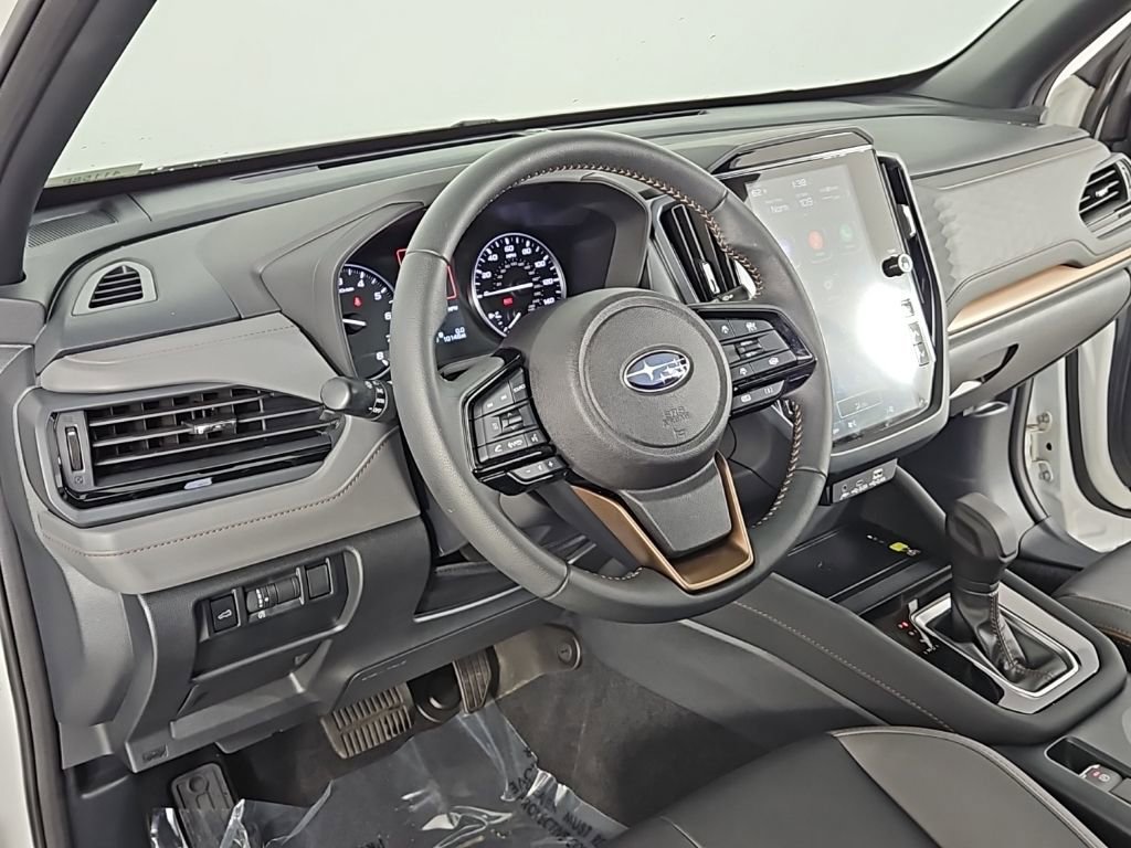 Used 2025 Subaru Forester Sport image 31