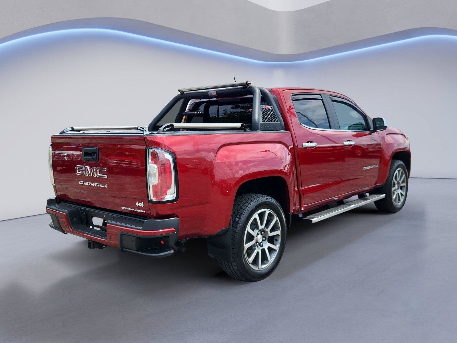 Used 2021 GMC Canyon Denali AWD/4WD image 3