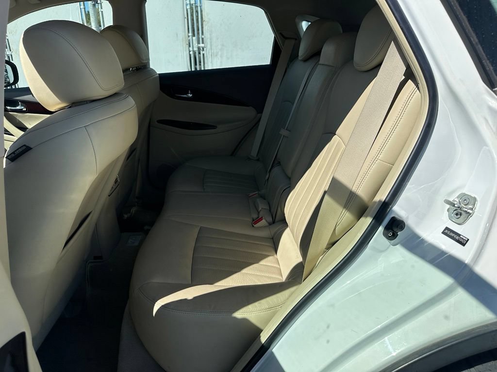 Used 2014 INFINITI QX50 Journey w/ Premium Package RWD image 8