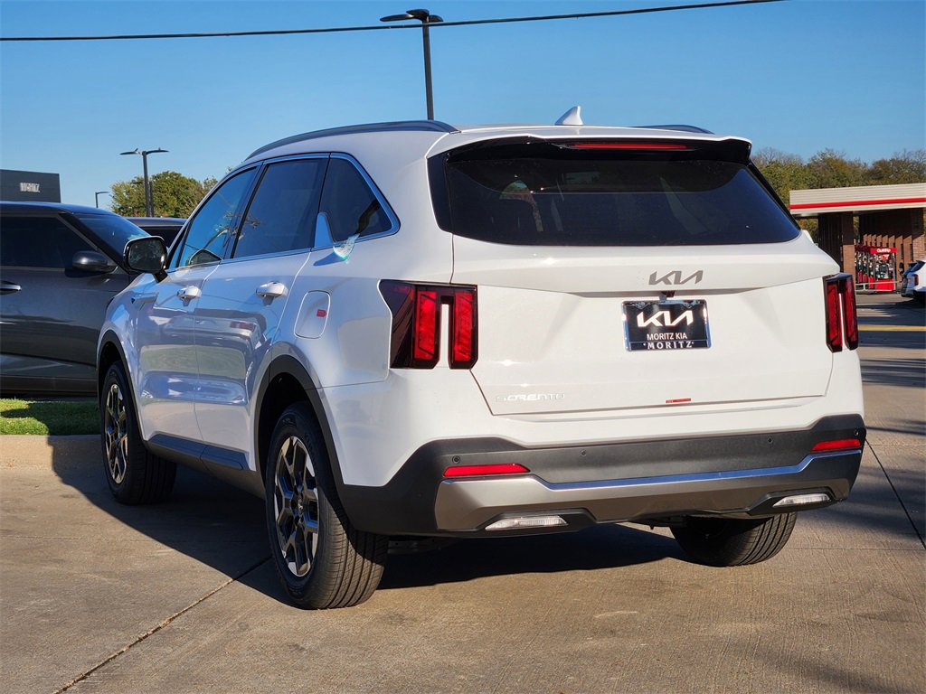 New 2026 Kia Sorento S image 3