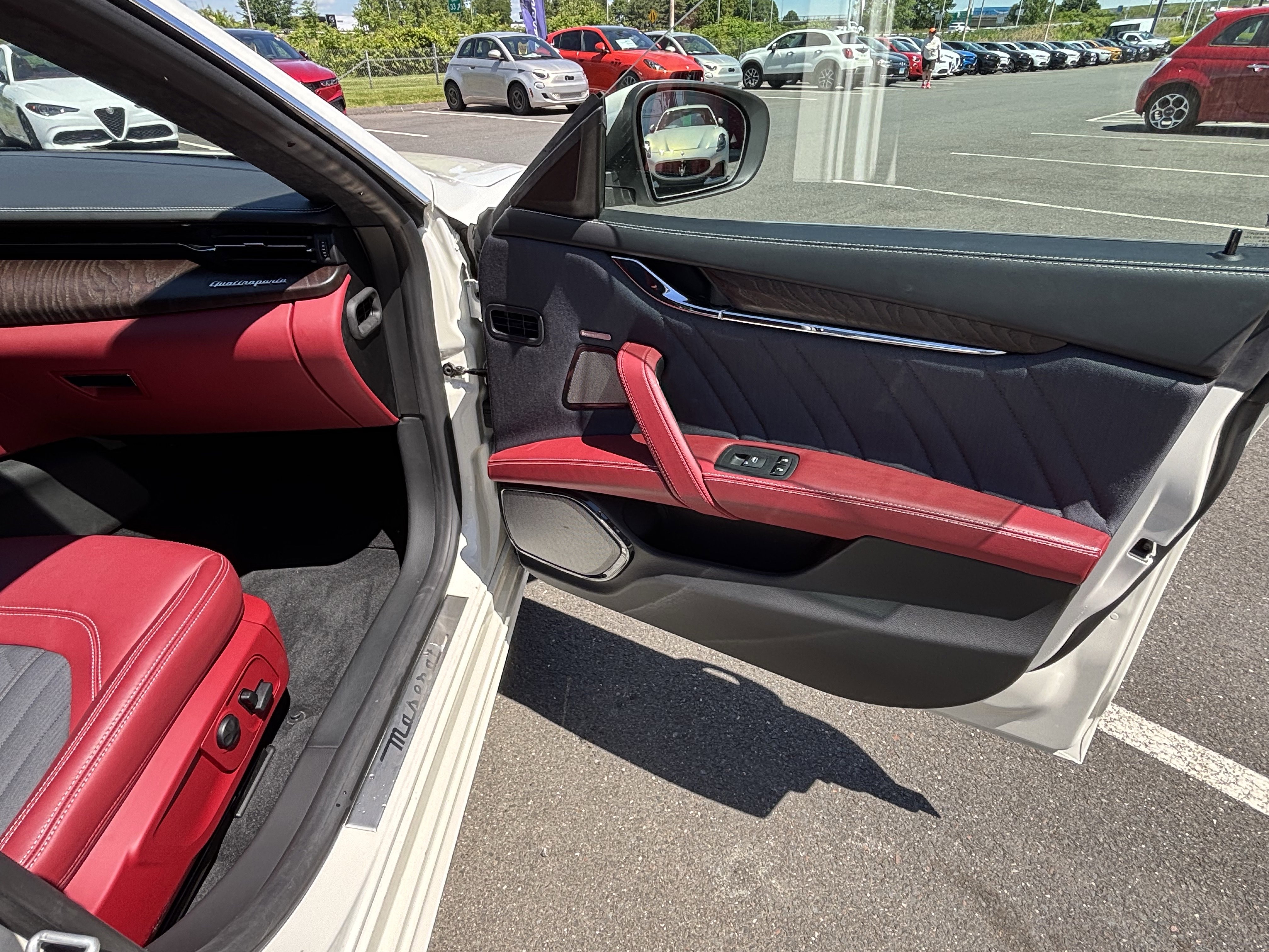 Used 2019 Maserati Quattroporte S GranLusso Q4 AWD/4WD image 35