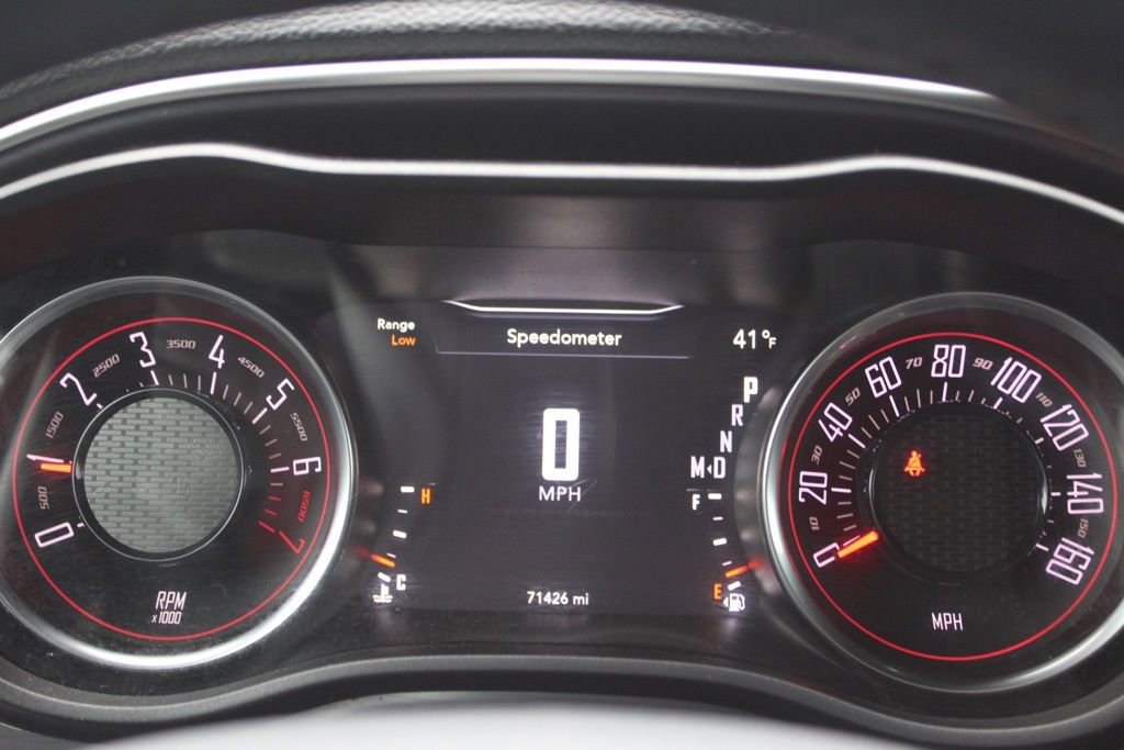 Used 2018 Dodge Challenger SXT image 29