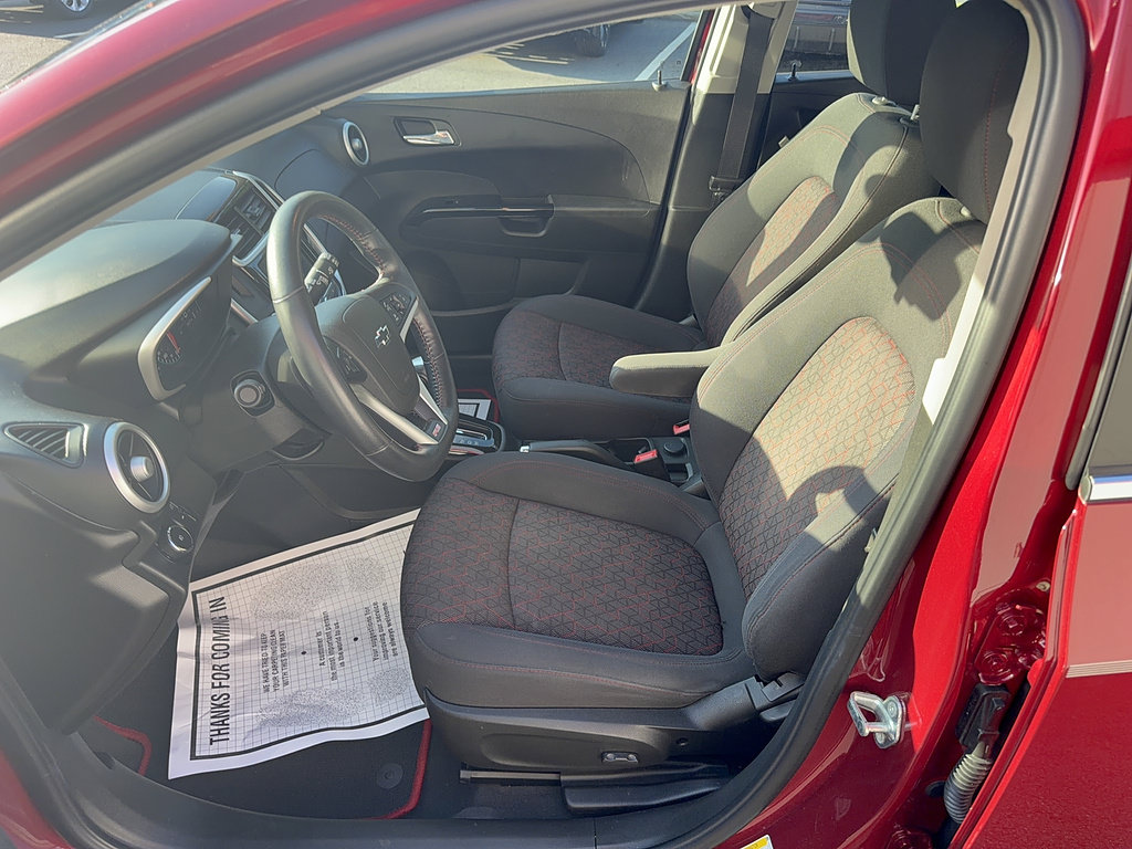 Used 2018 Chevrolet Sonic LT w/ Convenience Package FWD image 9