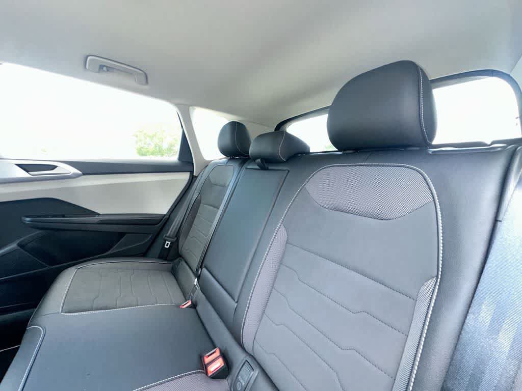 New 2026 Volkswagen Taos SE FWD image 22