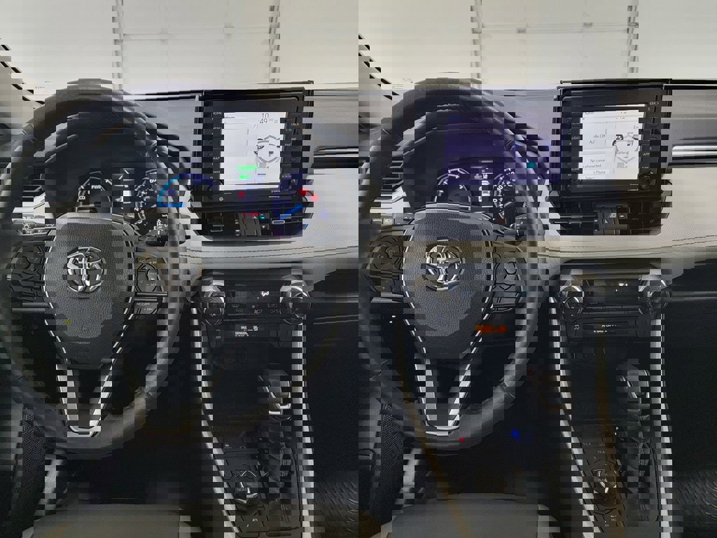 Certified 2022 Toyota RAV4 XLE Premium image 12