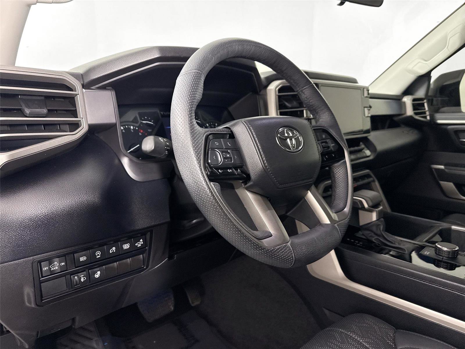 Used 2024 Toyota Tundra SR5 w/ SR5 Premium Package image 4