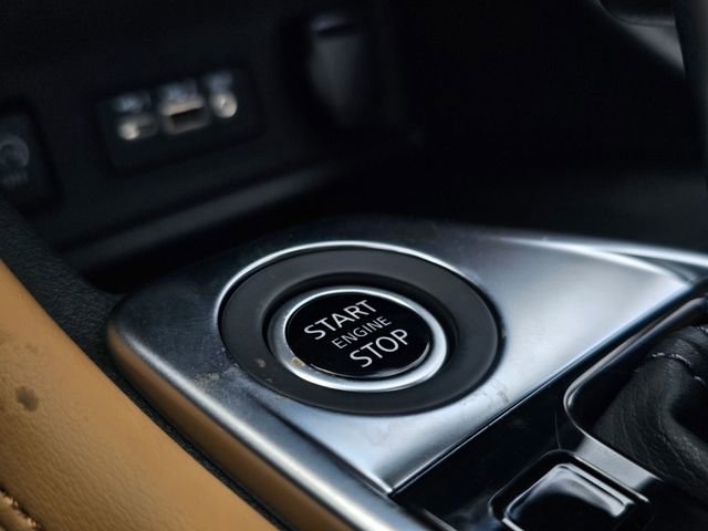 Used 2025 Nissan Sentra SV w/ SV Premium Package image 35