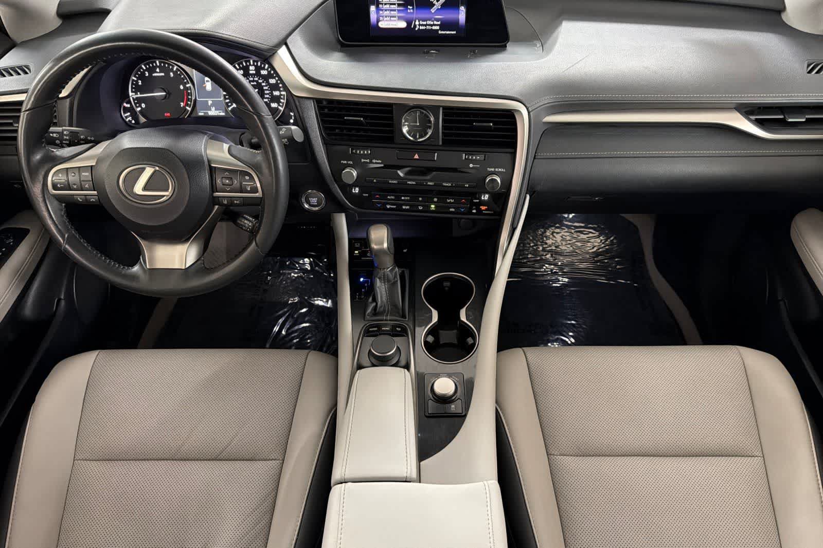 Used 2017 Lexus RX 350 FWD image 3