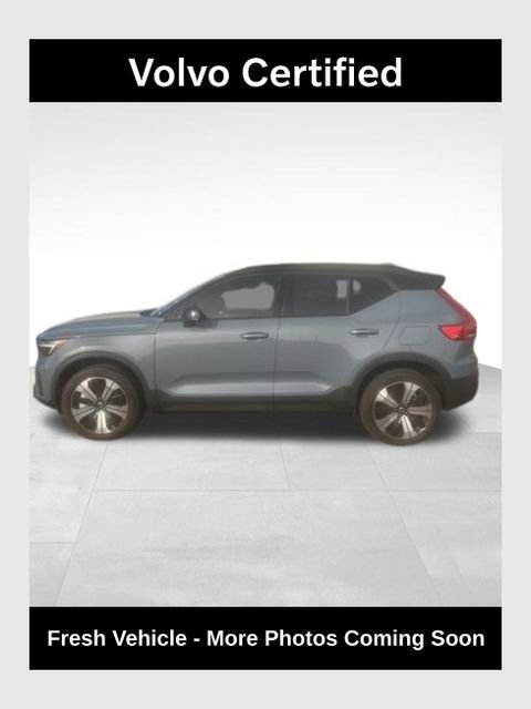 Used 2023 Volvo XC40 Recharge Plus image 1