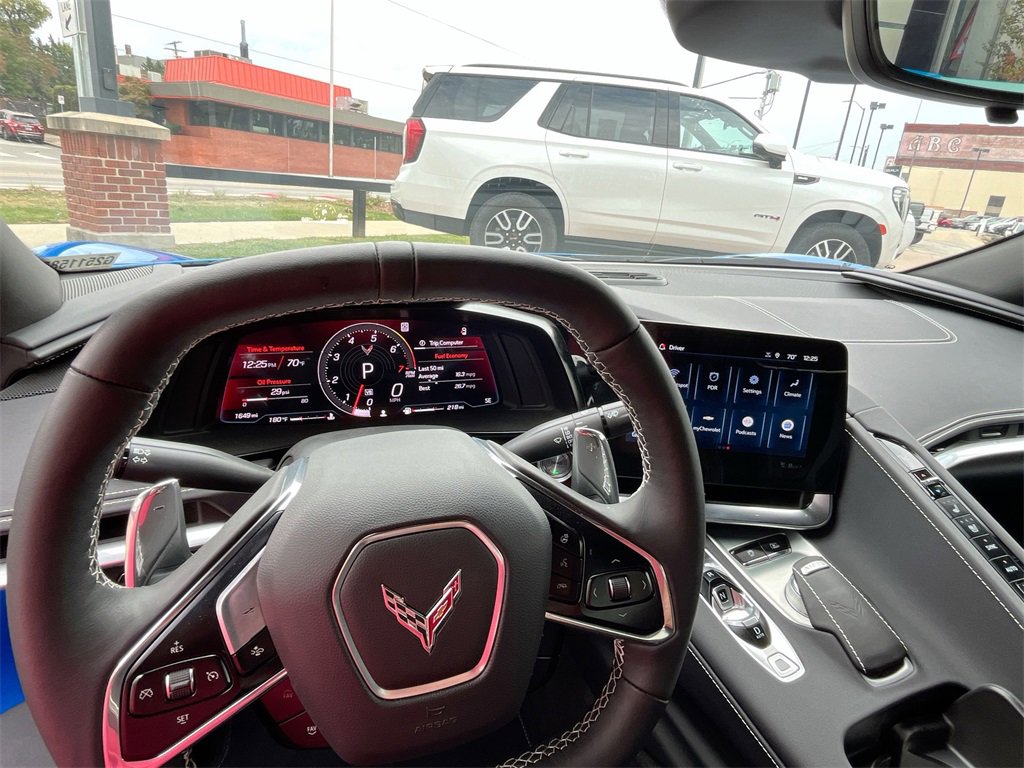 Used 2024 Chevrolet Corvette Stingray Preferred Cpe w/ Z51 Performance Package image 31