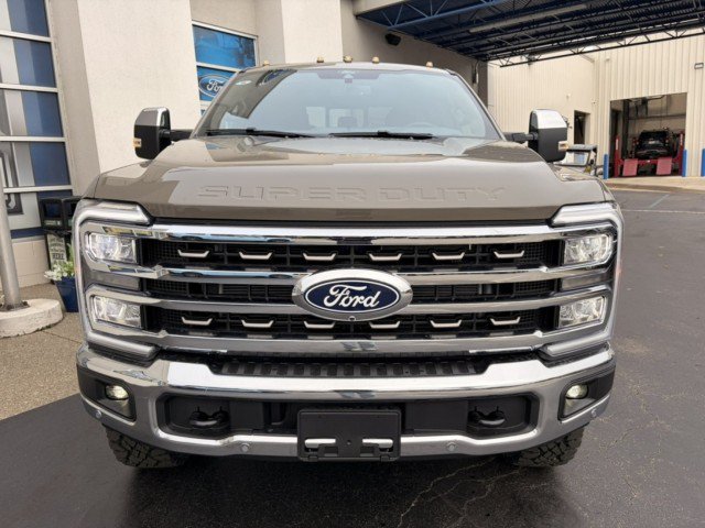 New 2027 Ford F250 King Ranch w/ Tremor Off-Road Package AWD/4WD image 3